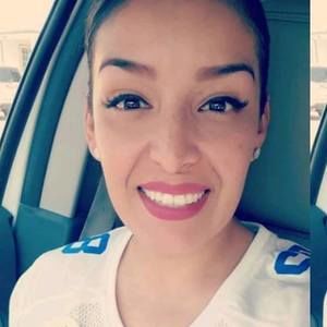 Meet your Posher, Valerie